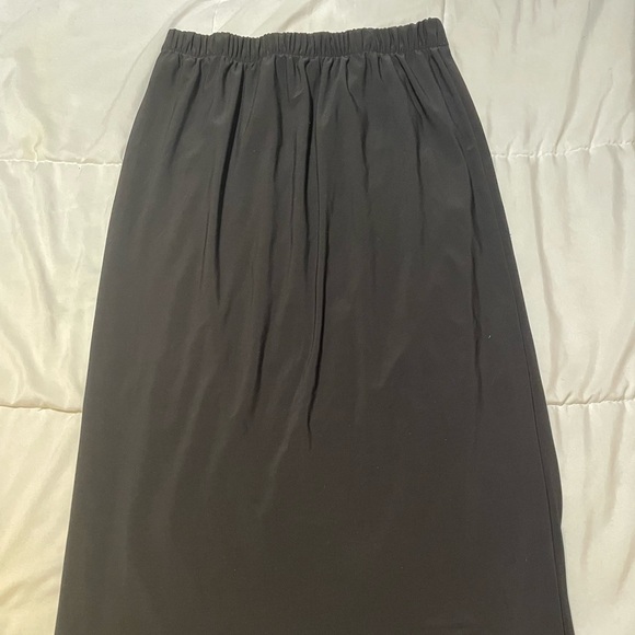 Knee length skirt - Picture 1 of 1
